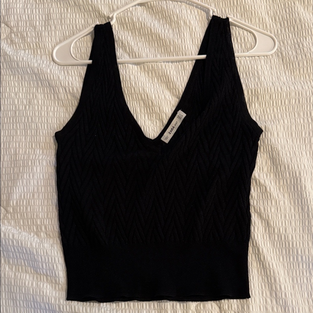 Zara Black Textured V-Neck Tank Top